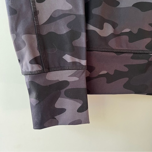 Lole Black and Grey Camouflage Zip Up Active Jacket - Picture 2 of 8